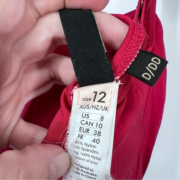 Bond-Eye Ruched One Piece Swimsuit - Picture 7 of 8